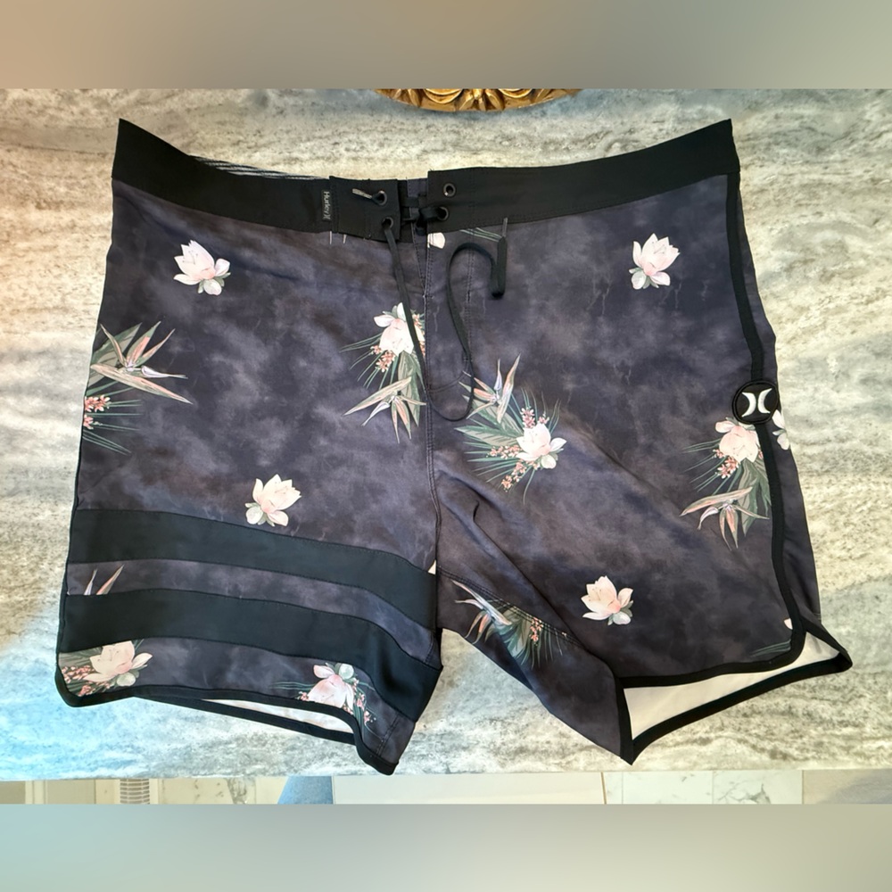 Hurley board shorts